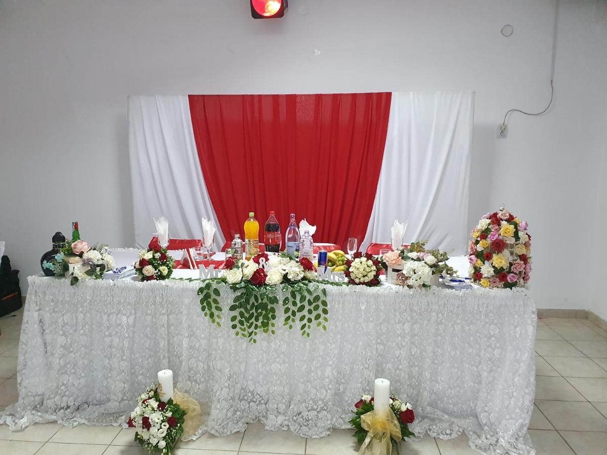 Pensiunea Anais Tetoiu المظهر الخارجي الصورة